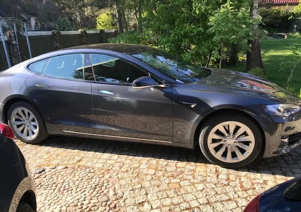 Tesla Model S cena 252000 przebieg: 15000, rok produkcji 2020 z Łomianki małe 172